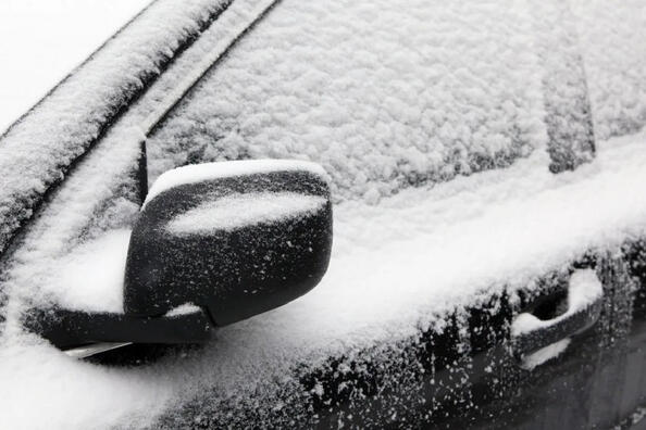 Pakkasen vaikutus autoon: seuraukset ja ennaltaehkäisy