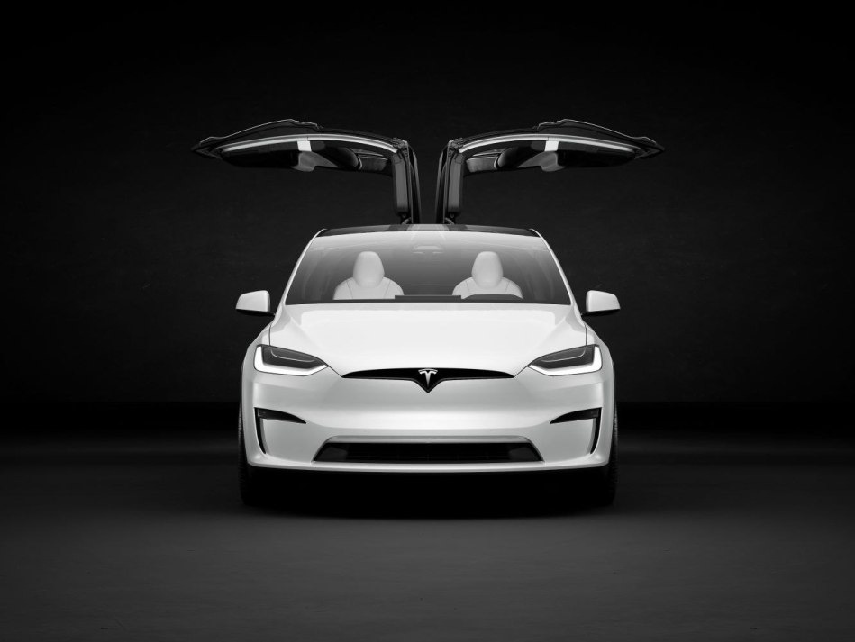 Tesla Model X -koeajo: ensimmäisen sukupolven facelift