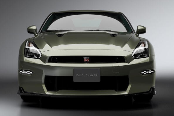 Uudistettu Nissan GT-R 2023: urheilucoupén koeajo