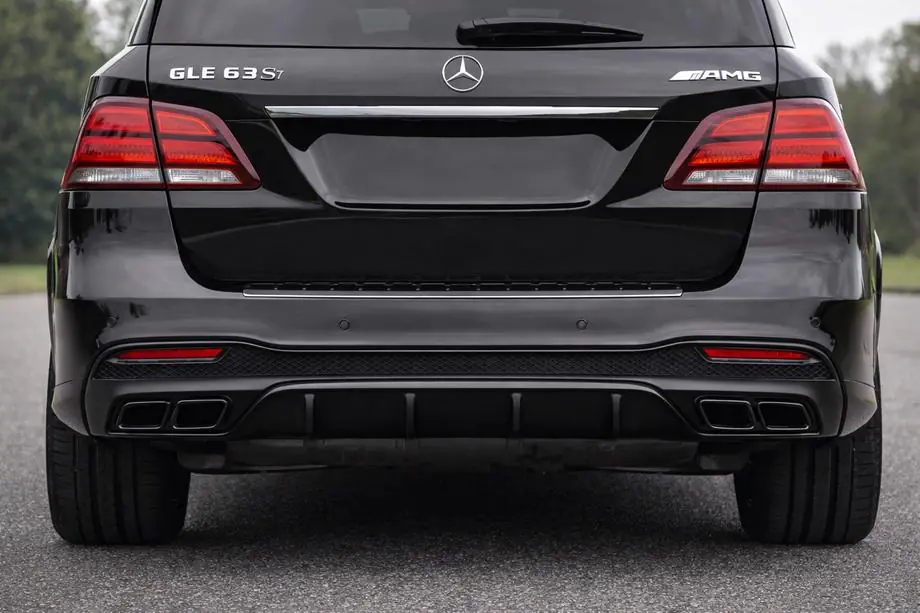 Mercedes GLE/ML class W166 2011–2018 Takadiffuusori GLE:lle (GLE63 Black -design) Image