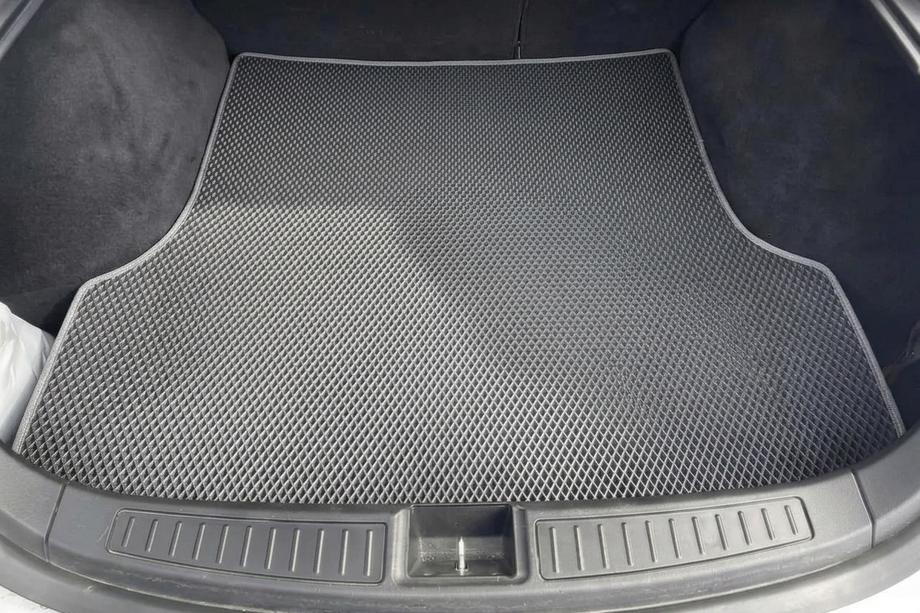 Tesla Model S 2012– EVA-tavaratilan matto (2012-2021, Harmaa) Image