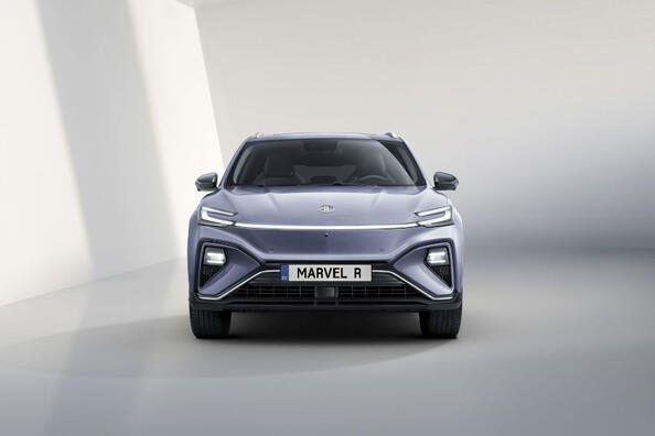 Koeajo: MG Marvel R -sähköauto