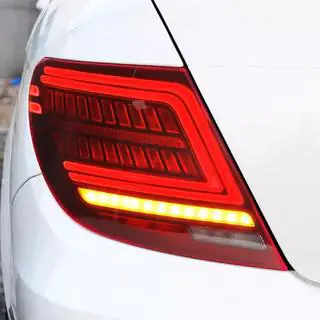 LED-takavalot V2 (2 kpl) Mercedes C-sarja W204 2007–2015 kuva 1