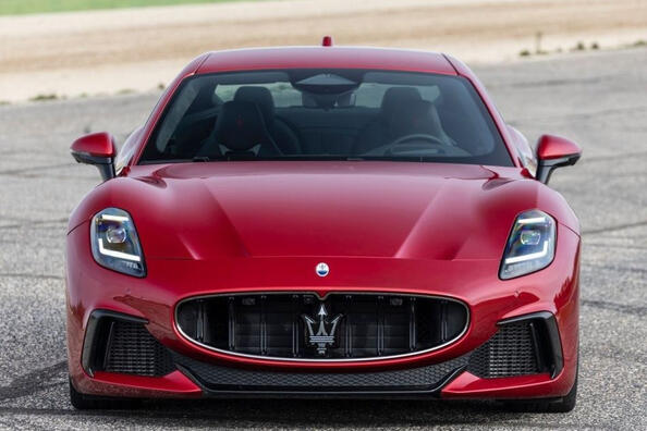 Maserati GranTurismo II: katsaus urheiluauton toiseen sukupolveen