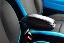 Fiat 500/500L 2013–2022 Kyynärnoja (mukitelineeseen) kuva 6