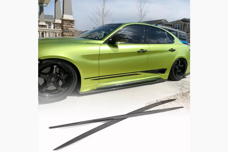 Alfa Romeo Giulia 2016–2022 Helmalevikkeet V1 (Base/Sport, hiilikuitu) Image