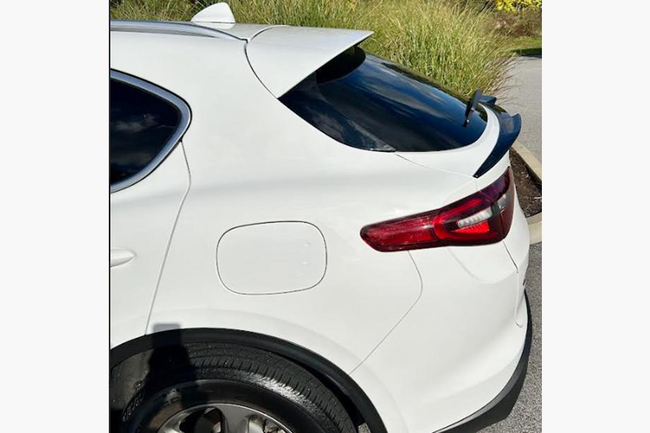 Alfa Romeo Stelvio 2016– Alaspoileri V2 (2017-2023, Dry Carbon) Image