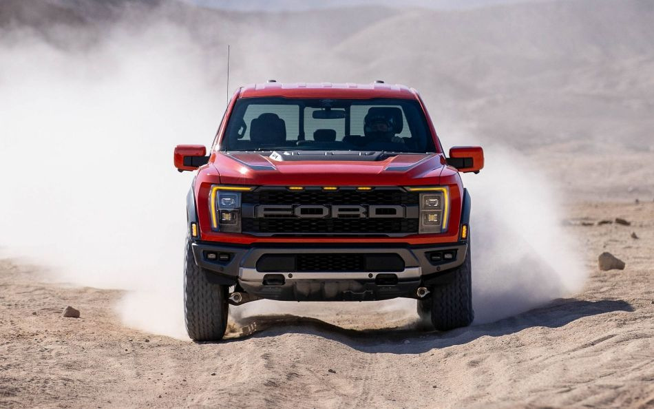 Koeajo: tehokas Ford F-150 Raptor -pickup