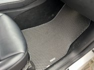 Tesla Model Y 2020– EVA-mattosarja matkustamoon (2020-2024, Musta) kuva 7
