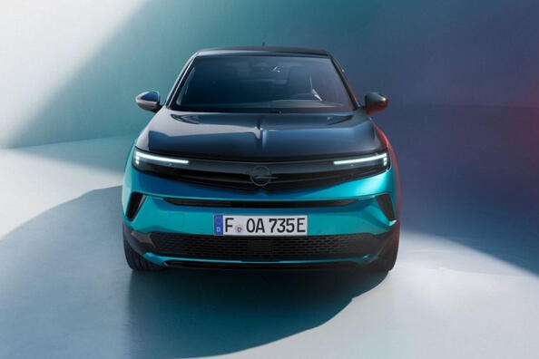 Opel Mokka Electric 2024: kompaktin sähköcrossoverin koeajo
