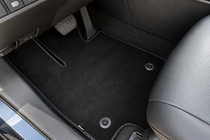 Toyota Rav 4 2019–2025 Premium-tekstiilimatot automaattivaihteistolle (mustat) kuva 2
