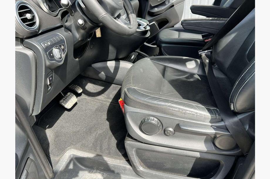 Mercedes Vito/V-class W447 2014– Premium-tekstiilimatot V-class, ExtraLong, 2 sivumattoa (Vain nouto, koko sisusta, musta) Image