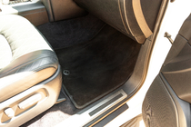 Toyota Land Cruiser 200 2007–2021 Tekstiilimatot Classic V-2 (2012-2021, Musta) kuva 9
