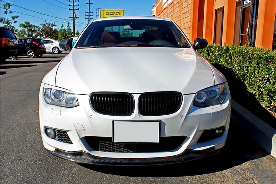BMW 3-sarja E90/E91 2005–2011 Etupuskurin lipa FRP V2 (2010-2012 M-Sport) Kuva 2