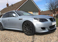 BMW 5-sarja E60/E61 2003–2010 Etupuskurin lip-spoileri (M5, hiilikuitu) kuva 2