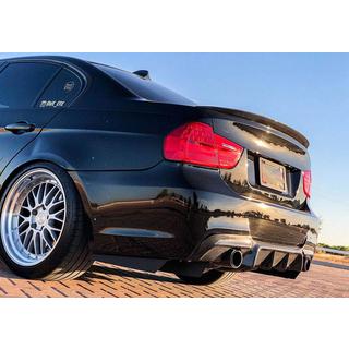 Takapuskurin diffuusori V1 (E90 M-Sport, hiilikuitu) BMW 3-sarja E90/E91 2005–2011 kuva 3