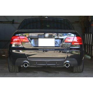 Takapuskurin diffuusori V2 (M-Sport, hiilikuitu) kuva 4