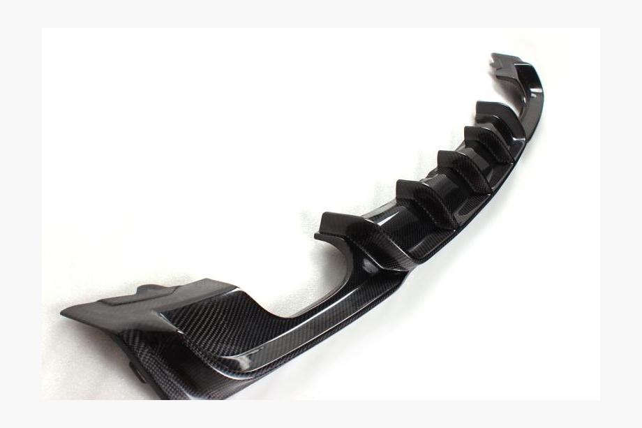 BMW 3-sarja F30/F31 2012–2019 V4 takapuskurin diffuusori (F30 M-Sport, hiilikuitu) Kuva 1