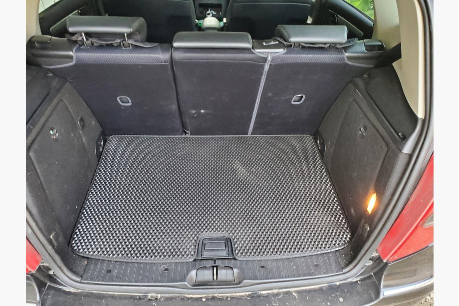 Mercedes A-class W169 2004–2012 EVA tavaratilan matto (2004-2008, HB, 5-ovinen, Musta) Image