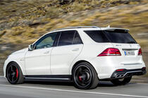 Mercedes GLE/ML class W166 2011–2018 Korisarja GLE63 AMG (sis. takapuskurin) kuva 4
