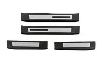 Toyota Land Cruiser 300 2021– Valaistut kynnyslistat (4 kpl) kuva 2