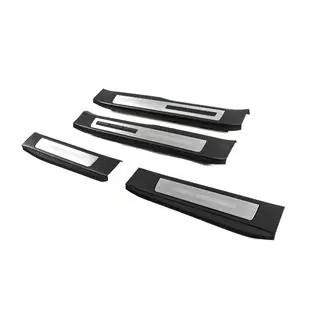 Valaistut kynnyslistat (4 kpl) Toyota Land Cruiser 300 2021– kuva 1