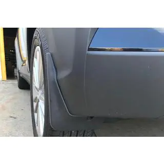 Roiskeläpät Premium (4 kpl, bensiiniautoihin)