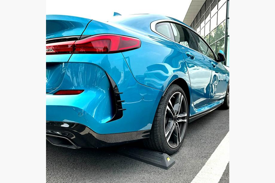 BMW 2-sarja Gran Coupe F44 2020–2024 Takapuskurin lipat Flap ABS Kuva 2