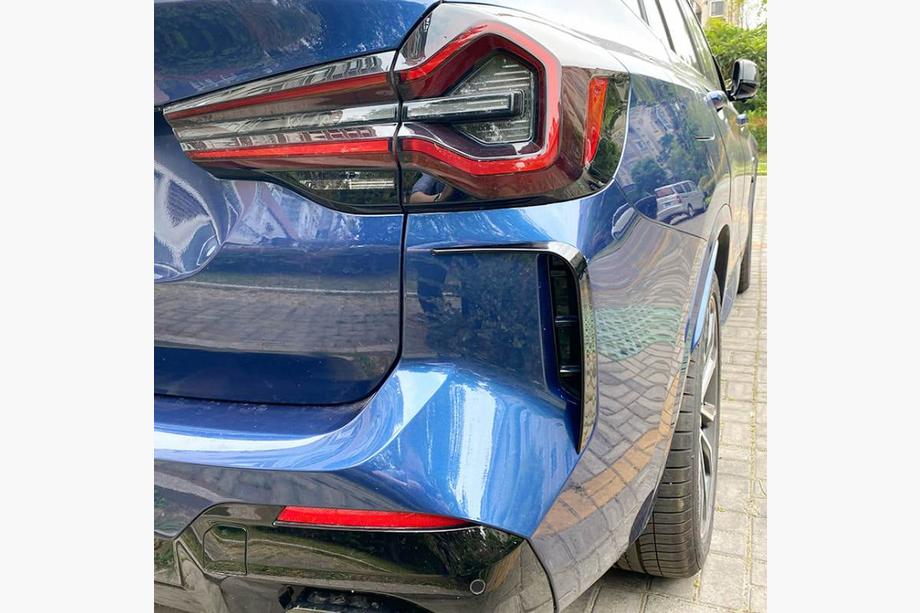 BMW X3 G01 2018– Takapuskurin läpät ABS Flap (M-Sport 2021+) Kuva 2