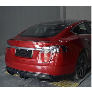 Takapuskurin diffuusori V1 (2012-2016, hiilikuitu) Tesla Model S 2012– kuva 2