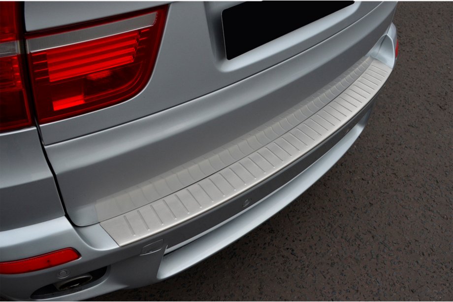BMW X5 E70 2007–2013 Takapuskurin suojalista OmsaLine (rst.) Kuva 2