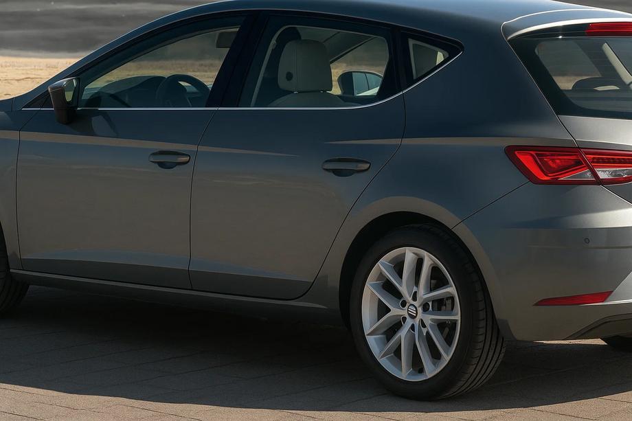 Seat Leon 2013–2020 Sivulasien listasarja (5-ovinen, 8 kpl, ruostumatonta terästä) Image