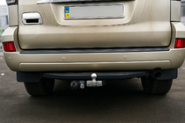 Toyota Land Cruiser Prado 120 2002–2009 Takaluukun kahvan koristepeite (ruostumaton teräs) Carmos - turkkilainen teräs kuva 3