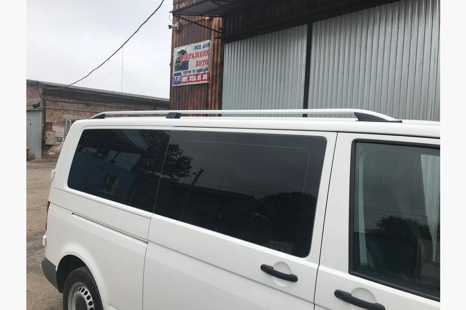 Volkswagen T5 2010–2015 CROWN kattokaiteet (matta harmaa) Lyhyt akseliväli Kuva 13