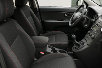 Kia Carens 1999–2012 Brothers Premium eko-nahkaiset auton istuinsuojat (5 paikkaa, 2006-2012) kuva 1