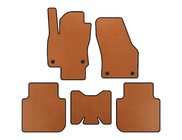 Skoda Kodiaq 2016–2023 EVA-lattiamatot (5-paikkainen/automaattilaatikko, oranssi) kuva 1