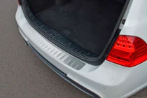 BMW 3-sarja E90/E91 2005–2011 Takapuskurin suojalista (2006-2008, SW, ruostumaton teräs) kuva 2