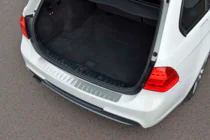 BMW 3-sarja E90/E91 2005–2011 Takapuskurin suojalista (2006-2008, SW, ruostumaton teräs) kuva 5