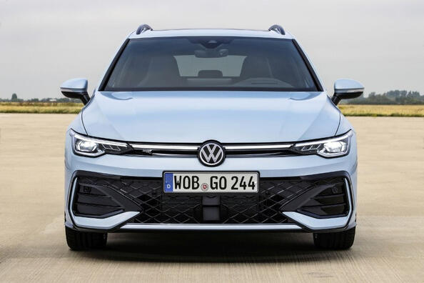 Farmari Volkswagen Golf Variant VIII: vuoden 2024 facelift