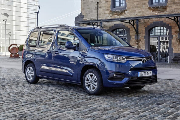 Toyota Proace City Verso -koeajo: kompakti tila-auto moneen tarpeeseen