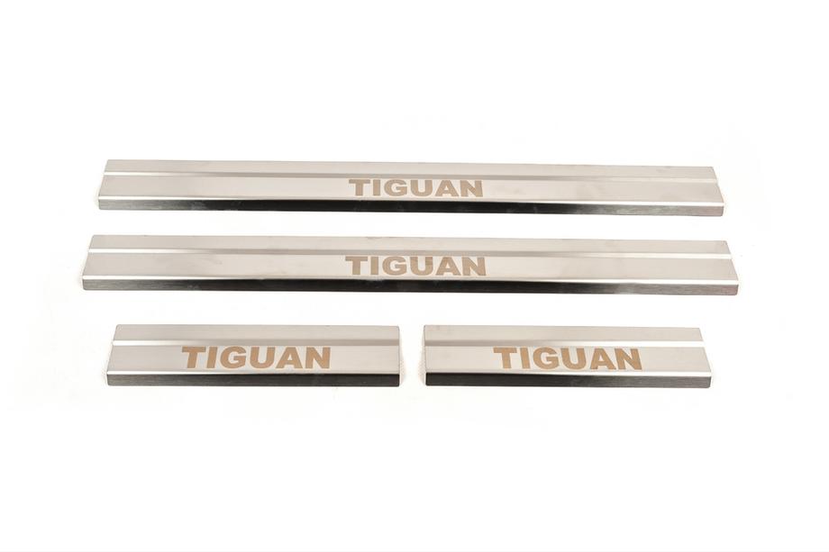 Volkswagen Tiguan 2007–2016 Carmos-kynnyslistat (4 kpl, ruostumaton teräs) Kuva 1
