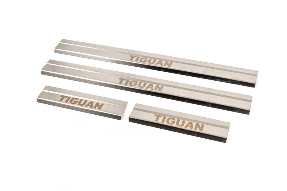 Volkswagen Tiguan 2007–2016 Carmos-kynnyslistat (4 kpl, ruostumaton teräs) Kuva 2