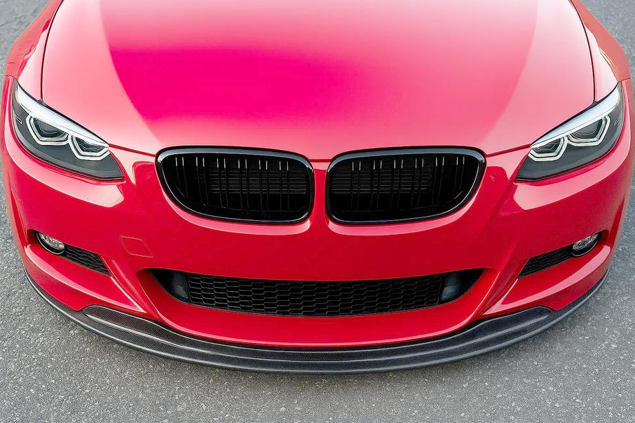 BMW 3-sarja E92/E93 2006–2013 Munuaissäleiköt M-Look (2007-2010 non-M / 2008-2013 M3, kiiltävä musta) Kuva 1