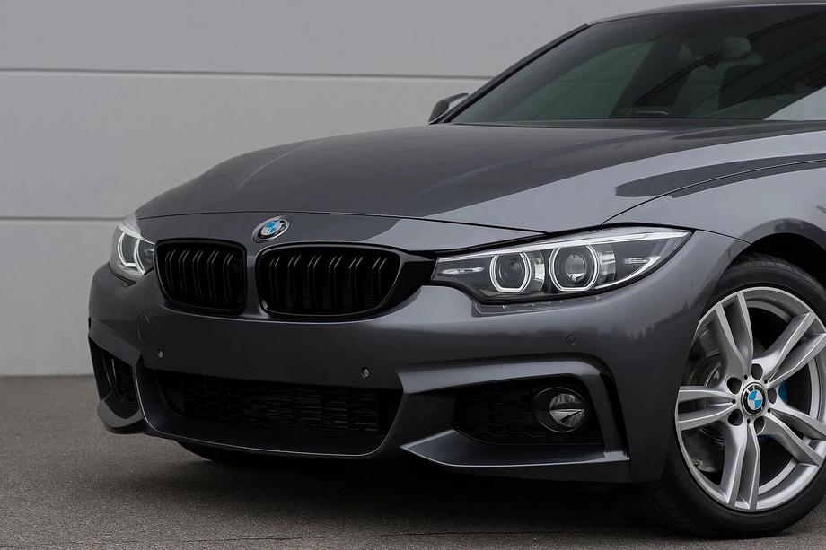 BMW 3-sarja F30/F31 2012–2019 M-Look munuaisritilät (F80 M3, kiiltävän musta) Image