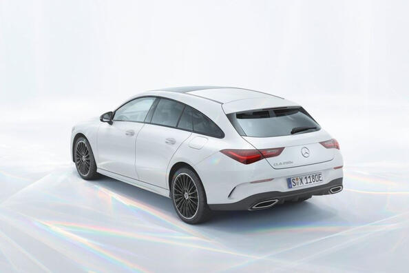 Katsaus: uudistettu Mercedes-Benz CLA Shooting Brake (X118) Kuva 4
