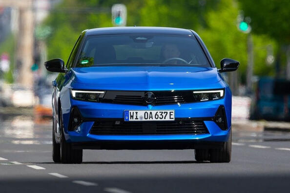 Opel Astra L Electric 2023: sähköauton koeajo