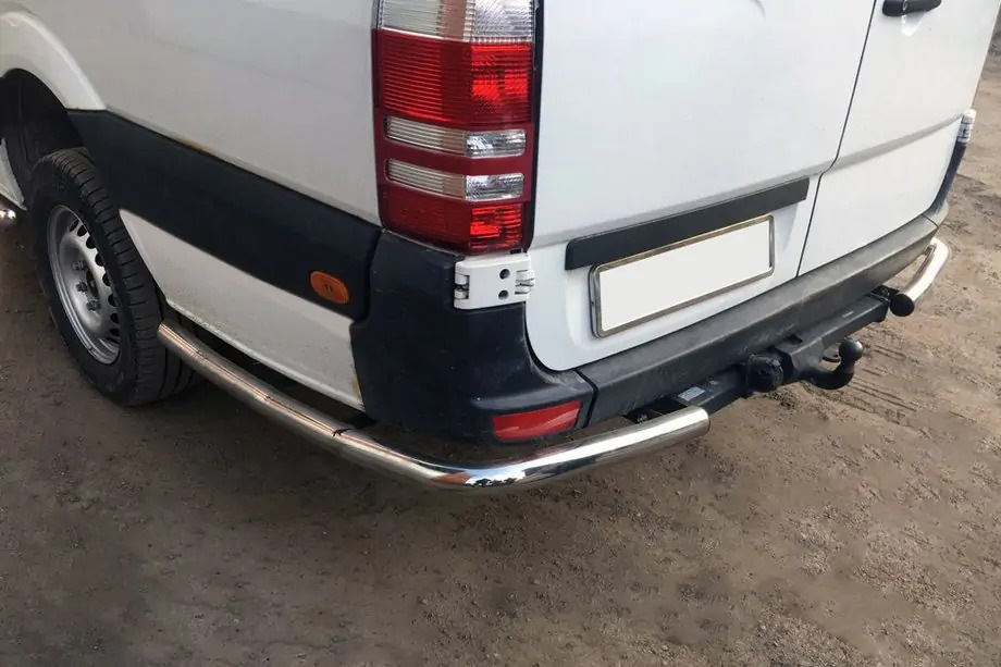 Takasuojauskaaret autoon: hyödyt ja valintaopas