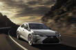Lexus ES: Business-luokan sedanin katsaus kuva 1