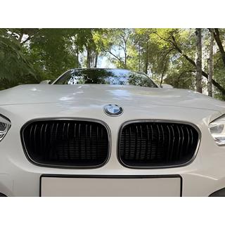 M-Look munuaismaskit (2015-2019, kiiltävä musta kromireunuksella) BMW 1-sarja F20/F21 2011–2019 kuva 1