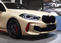 BMW 1-sarja F40 2019–2024 M-Look munuaismaskit (musta matta) kuva 1